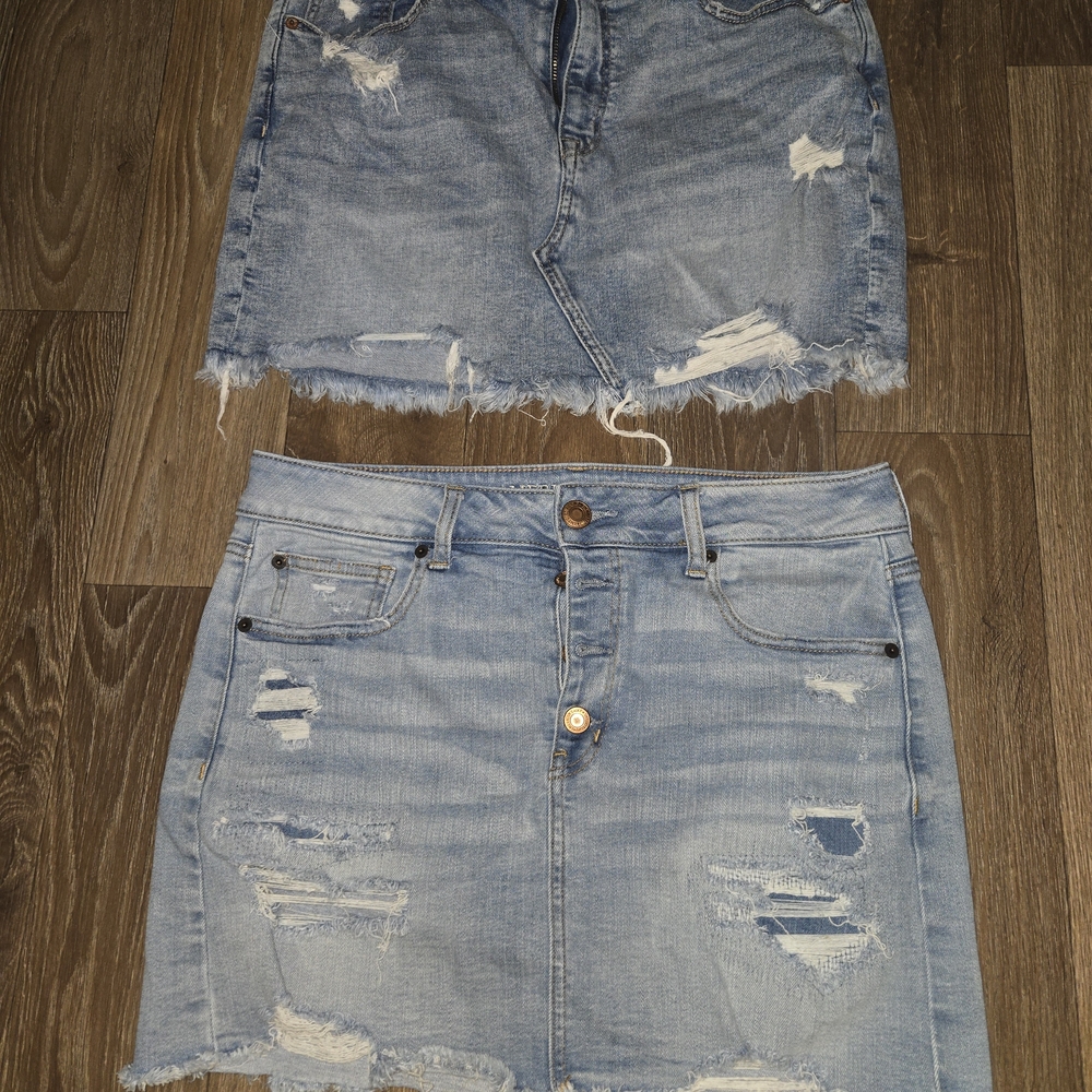 American Eagle Outfitters Light Blue Distressed Mini Skirt